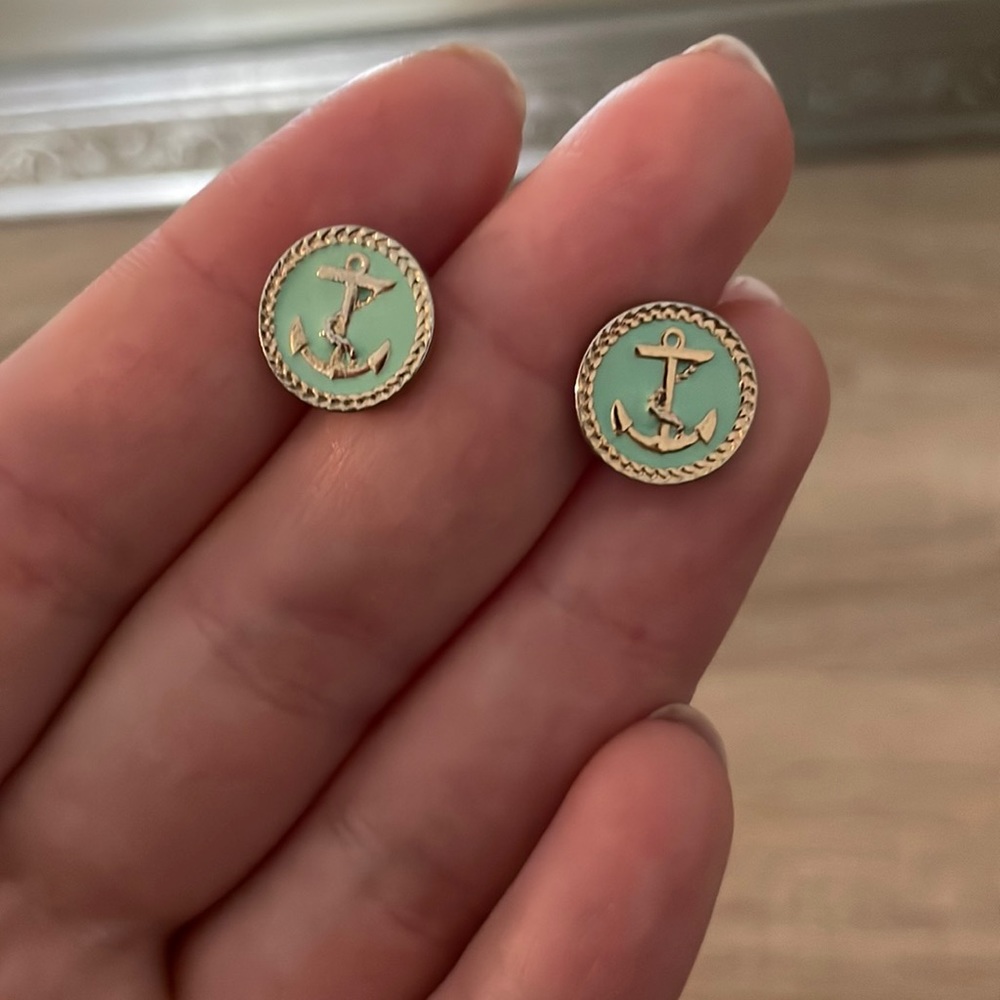 Anchor earrings